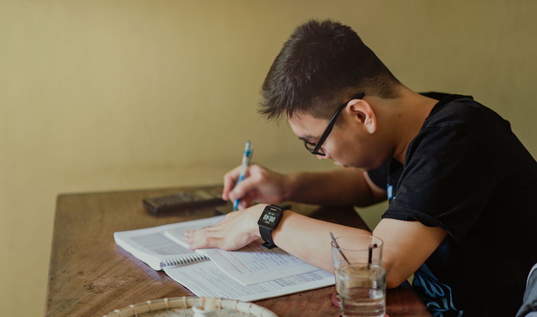 香港保险续保费用调整